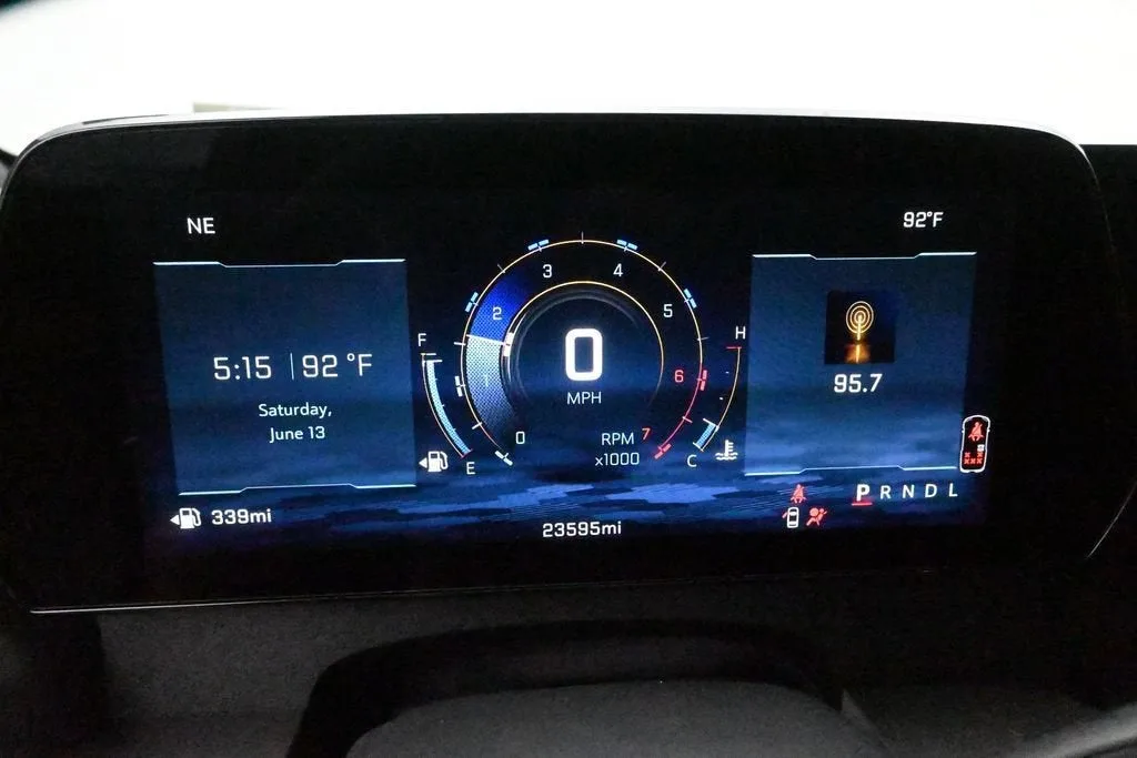 2023 Chevrolet Traverse LT Cloth photo 11