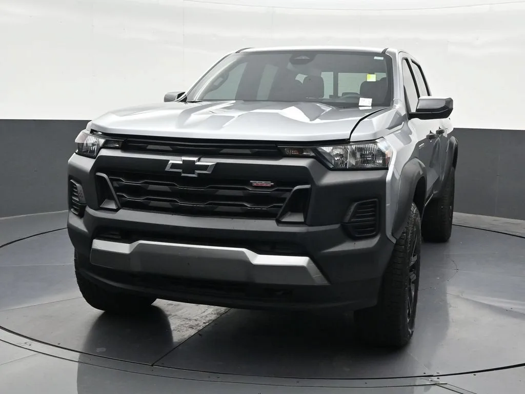 2025 Chevrolet Colorado Trail Boss photo 9