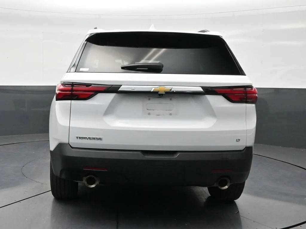 2023 Chevrolet Traverse LT Cloth photo 4