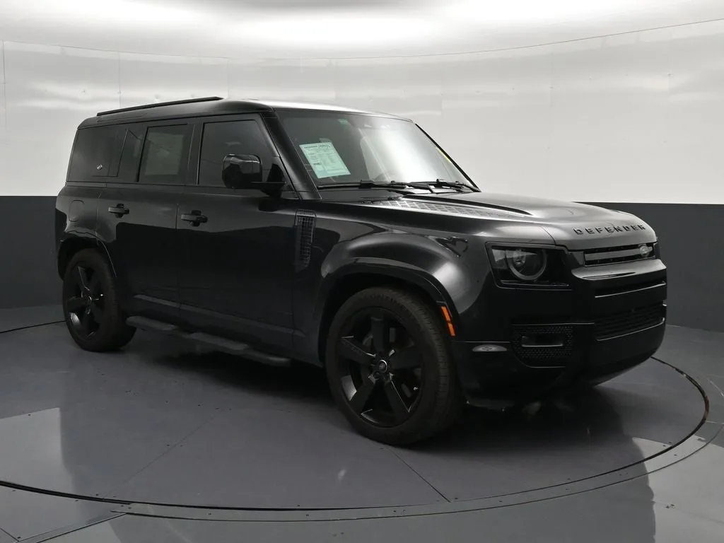 2024 Land Rover Defender 110 X-Dynamic SE photo 5