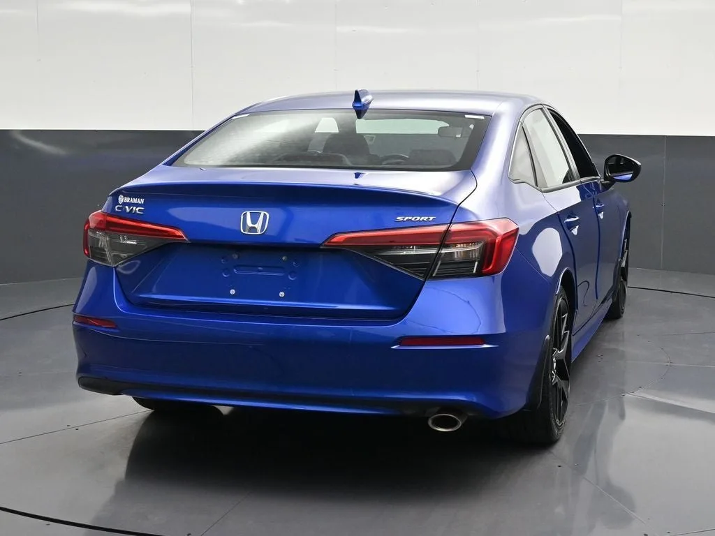 2023 Honda Civic Sport photo 2