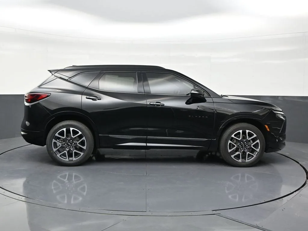 2023 Chevrolet Blazer RS photo 6