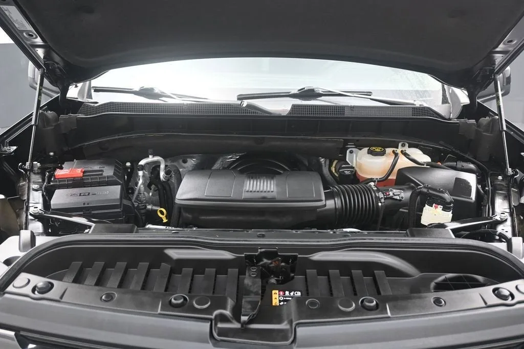 2023 Chevrolet Silverado 1500 RST photo 12