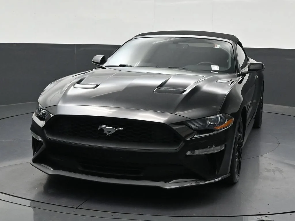 2020 Ford Mustang EcoBoost Premium Convertible photo 9