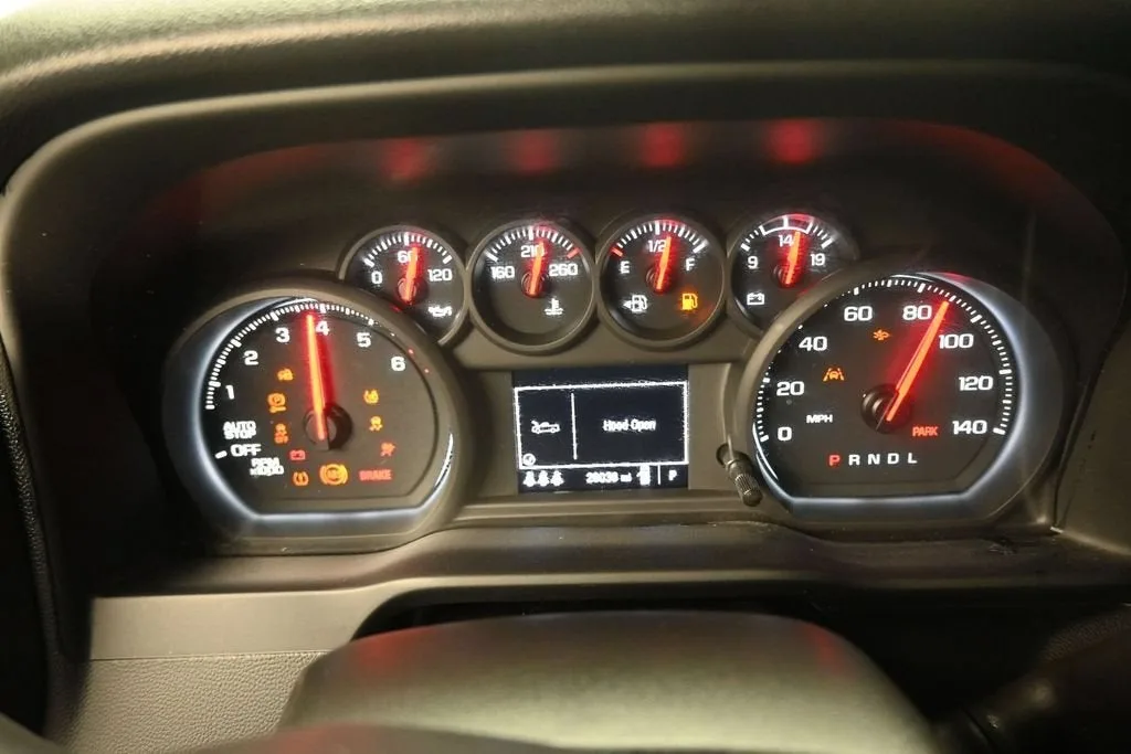 2024 Chevrolet Silverado 1500 Custom photo 12