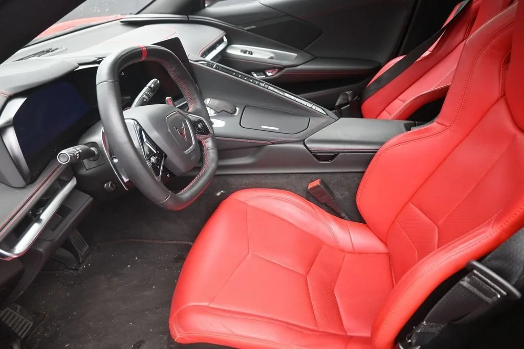 2024 Chevrolet Corvette Stingray 1LT photo 12