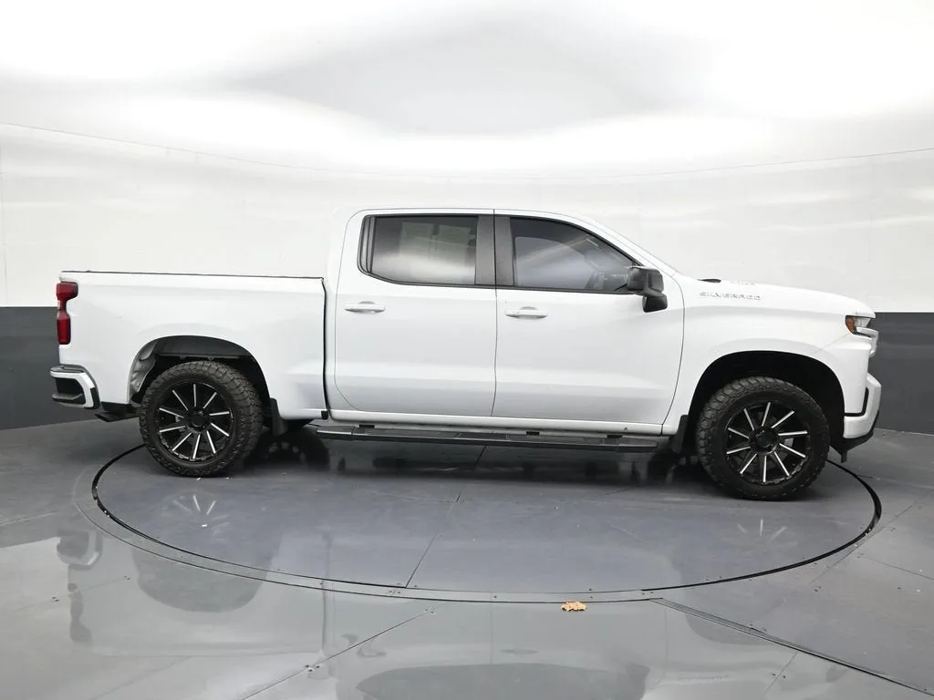 2021 Chevrolet Silverado 1500 RST photo 6