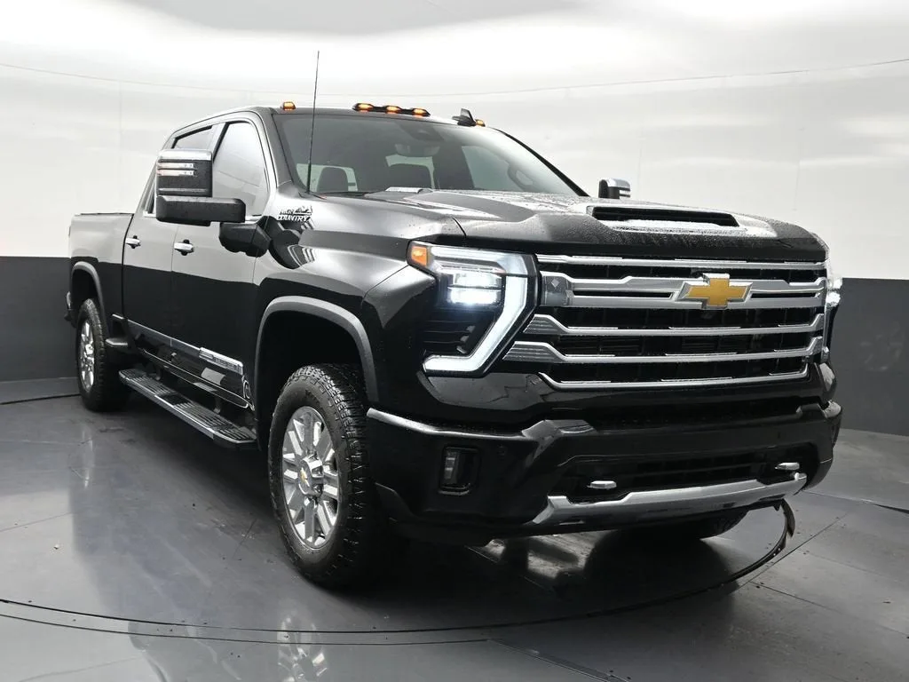 2024 Chevrolet Silverado 2500 HD High Country photo 8
