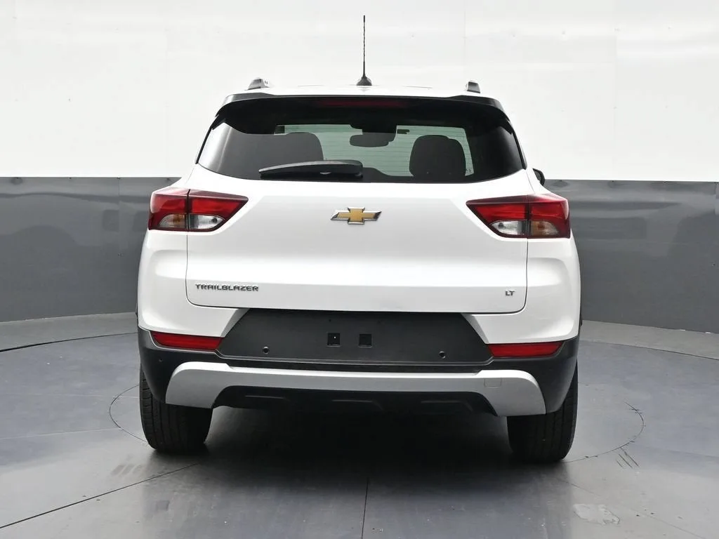 2021 Chevrolet Trailblazer LT photo 4