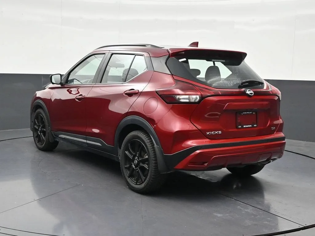 2023 Nissan Kicks SR Xtronic CVT photo 3