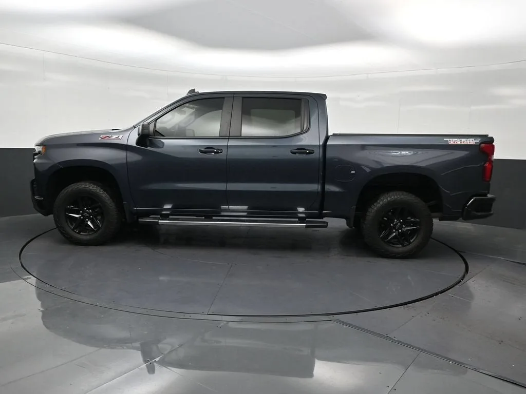 2019 Chevrolet Silverado 1500 LT Trail Boss photo 2