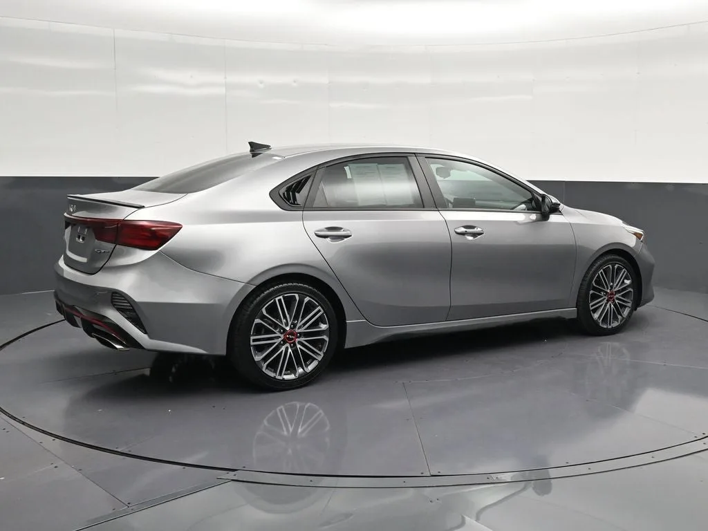 2024 Kia Forte GT photo 3