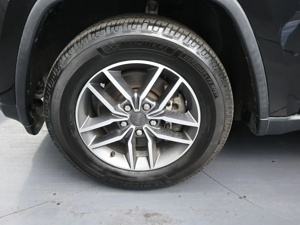 2021 Jeep Grand Cherokee Limited 4x2 photo 9