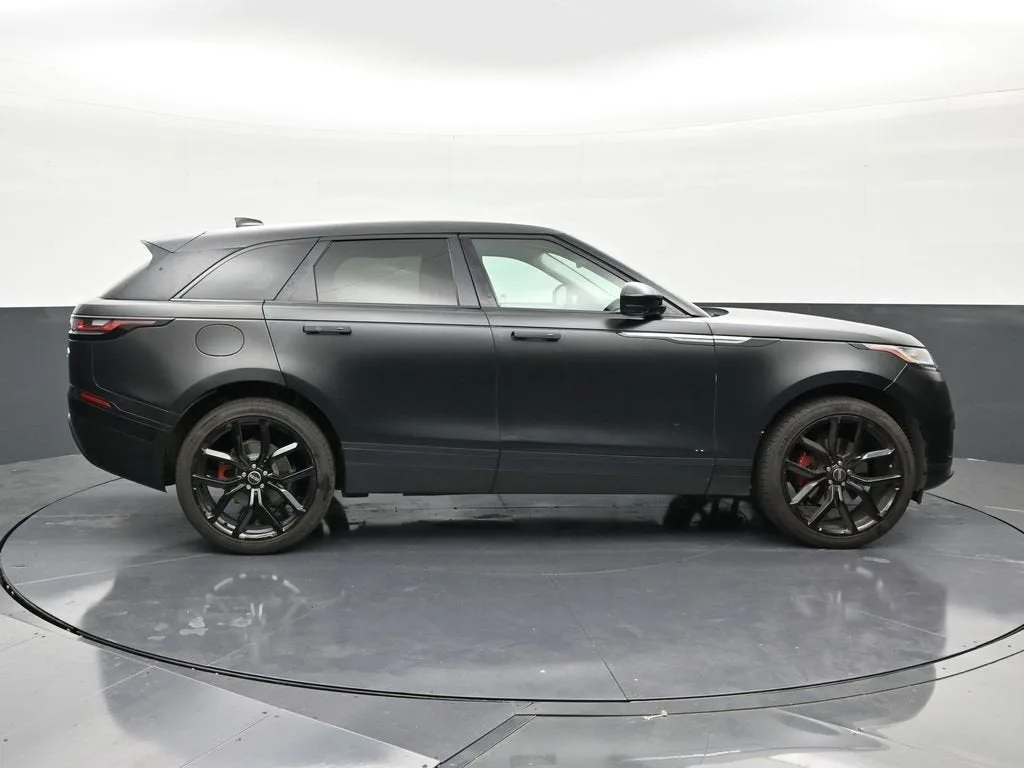 2023 Land Rover Range Rover Velar P250 S photo 6