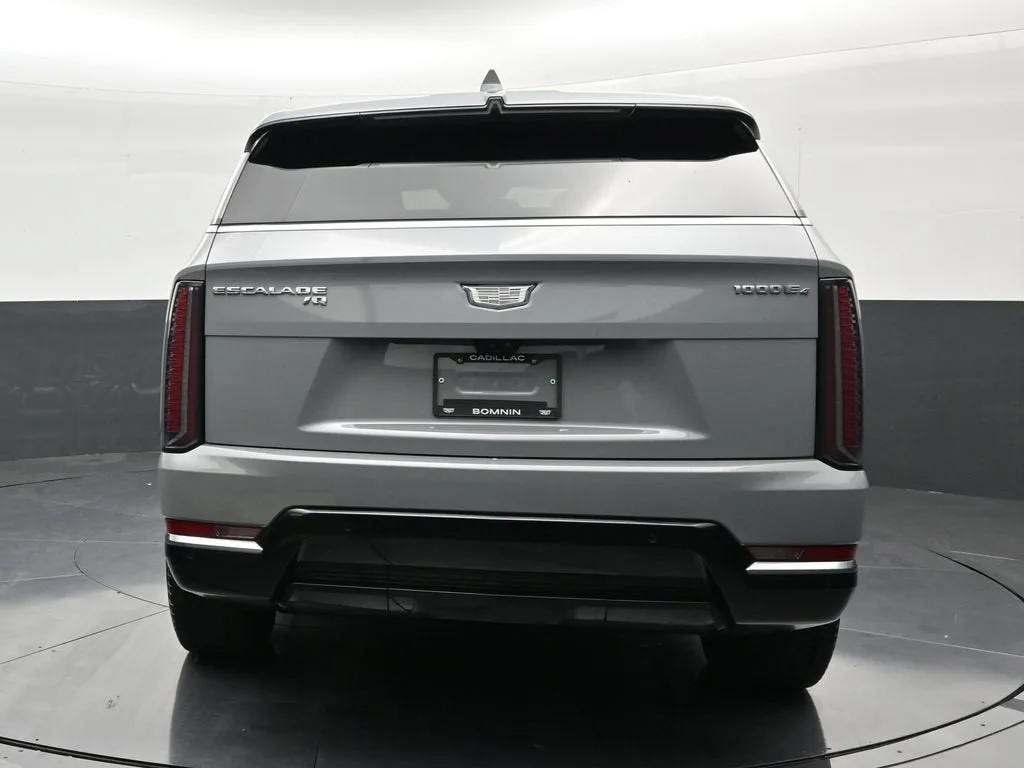 2026 Cadillac ESCALADE IQ Luxury photo 4
