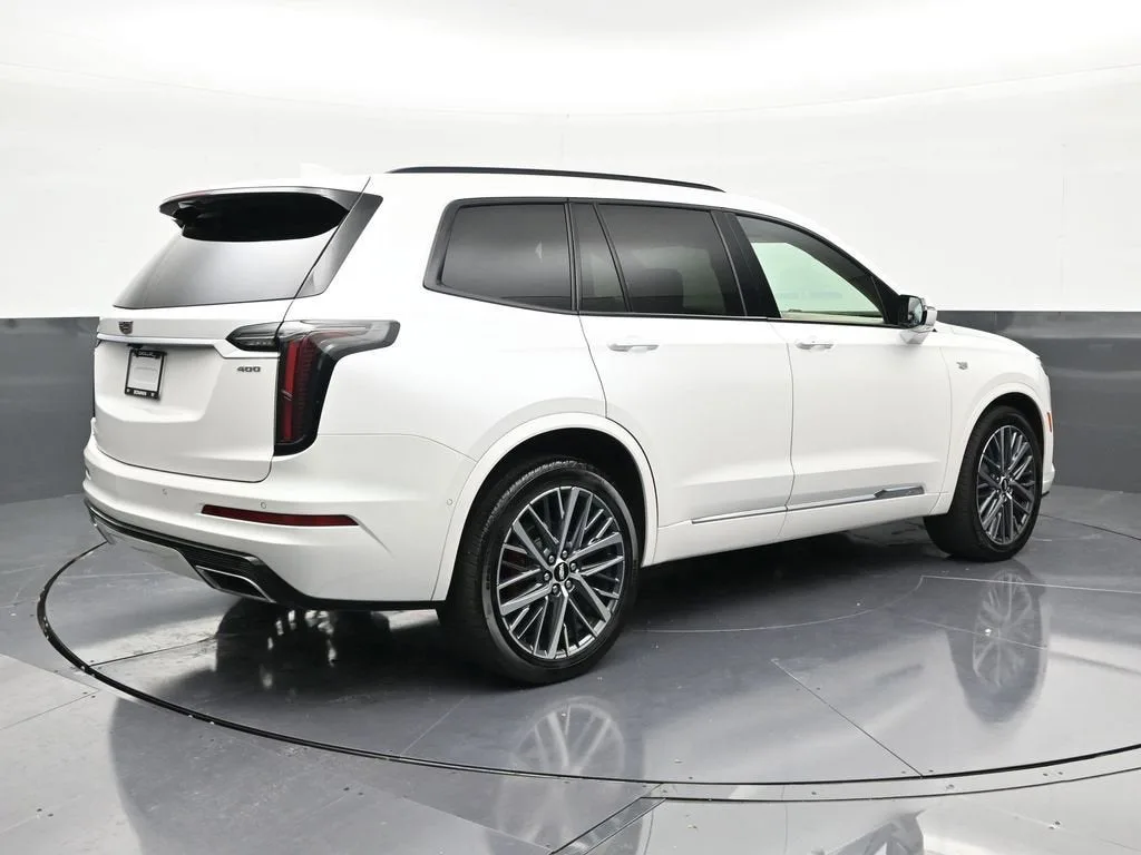 2022 Cadillac XT6 Sport photo 5