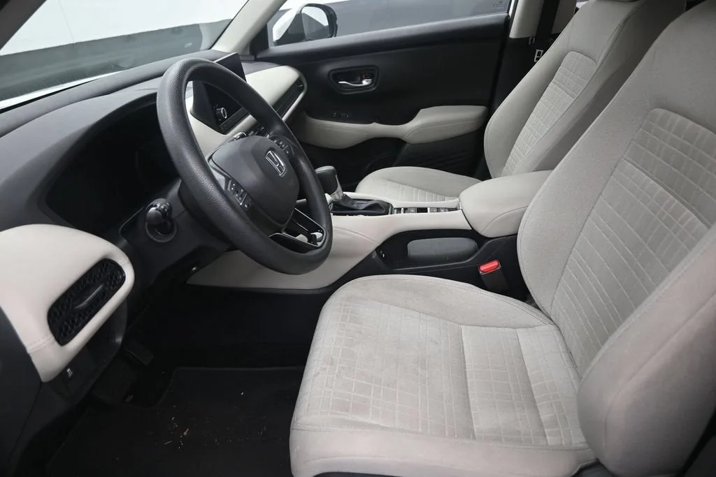 2025 Honda HR-V 2WD LX photo 11