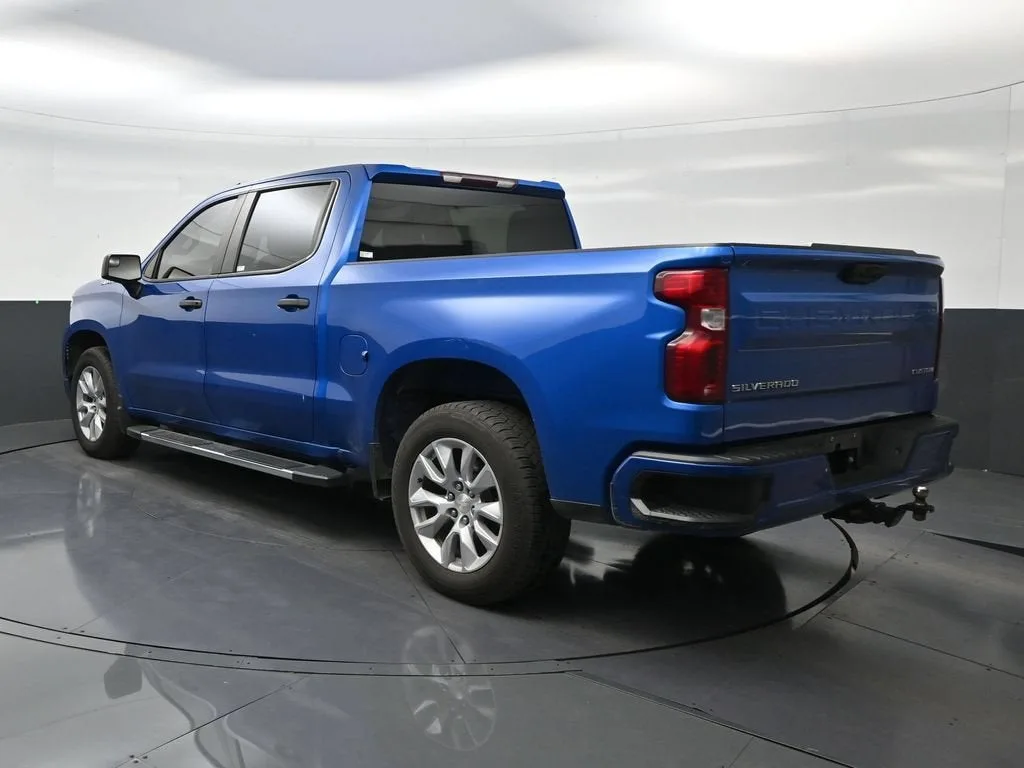 2022 Chevrolet Silverado 1500 Custom photo 3