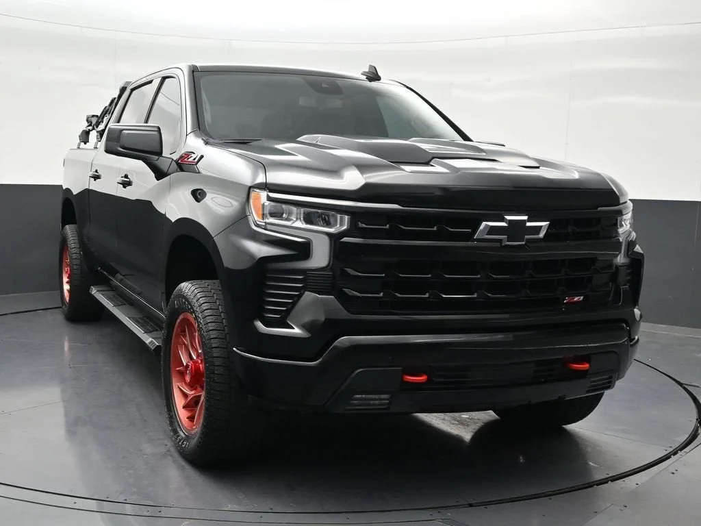 2024 Chevrolet Silverado 1500 LT Trail Boss photo 8