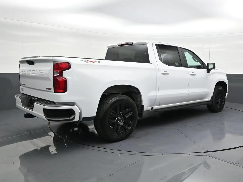 2022 Chevrolet Silverado 1500 RST photo 5
