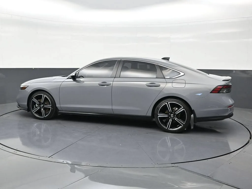 2025 Honda Accord Hybrid Sport photo 2