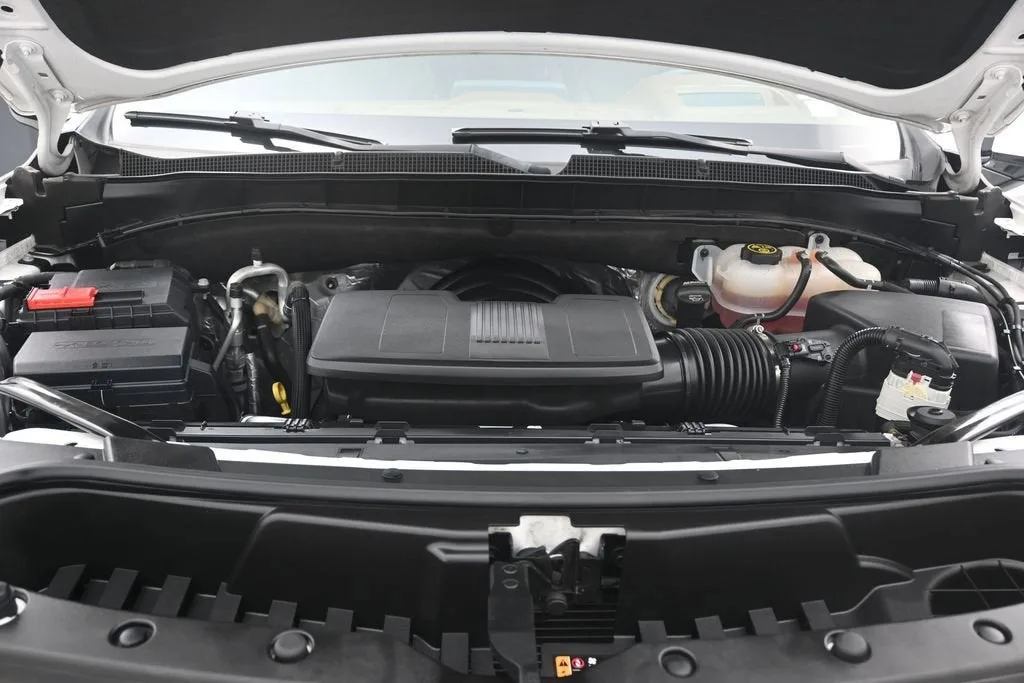 2023 Chevrolet Suburban High Country photo 11