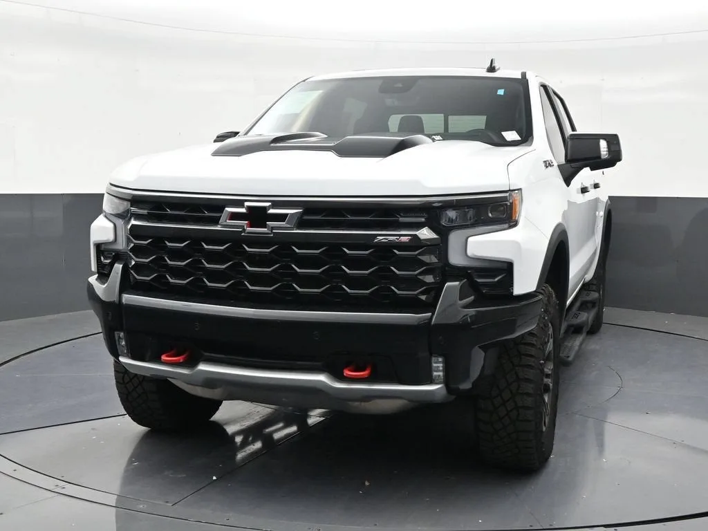 2025 Chevrolet Silverado 1500 ZR2 photo 8