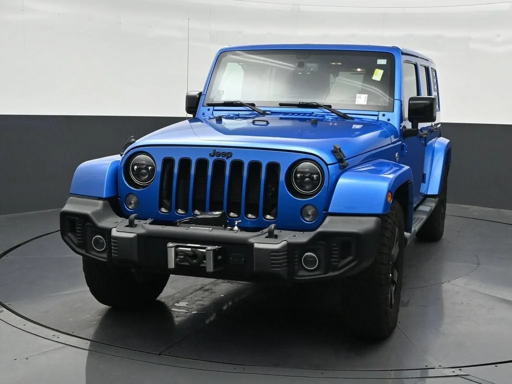 2014 Jeep Wrangler Unlimited Altitude photo 9