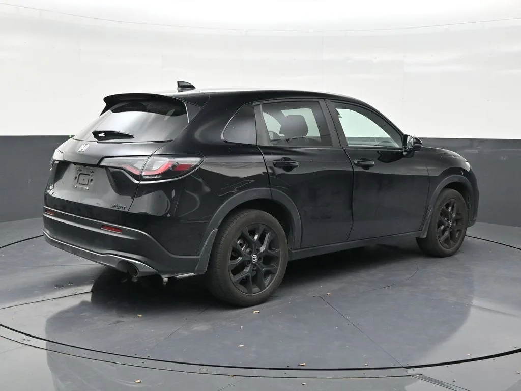 2024 Honda HR-V 2WD Sport photo 5
