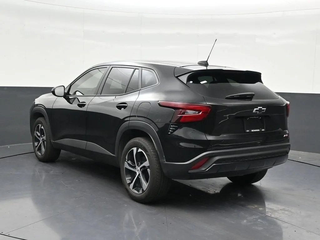 2025 Chevrolet Trax 1RS photo 3