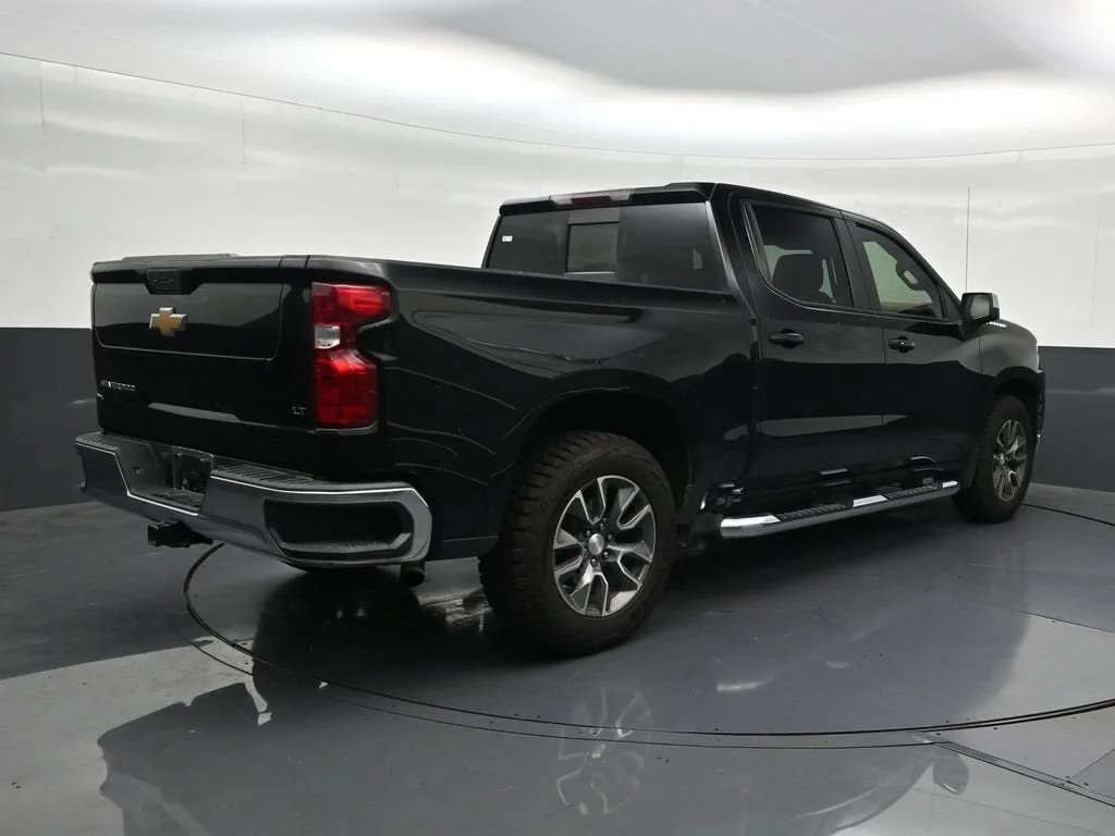 2022 Chevrolet Silverado 1500 LTD LT photo 5