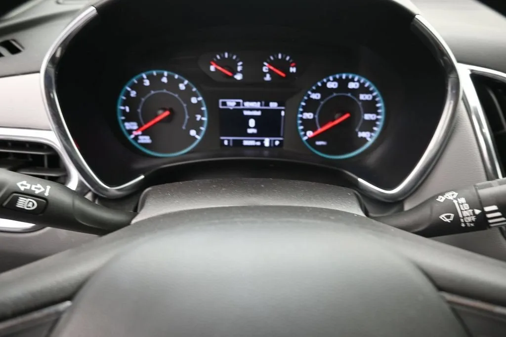2024 Chevrolet Equinox LS photo 11