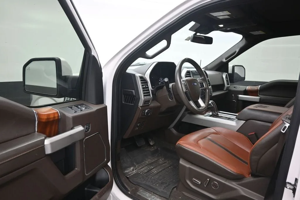 2019 Ford F-150 King Ranch photo 10