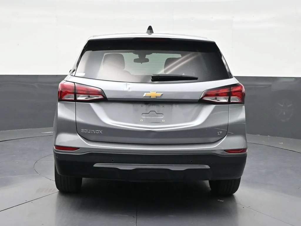 2024 Chevrolet Equinox LT photo 4