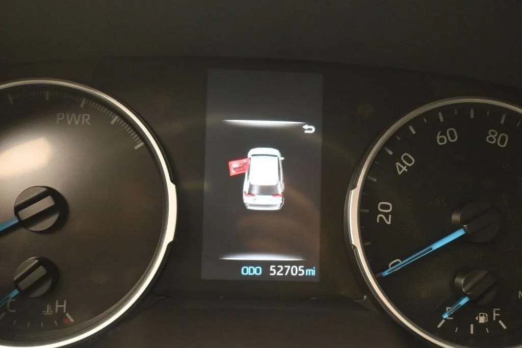2022 Toyota RAV4 Hybrid LE photo 10