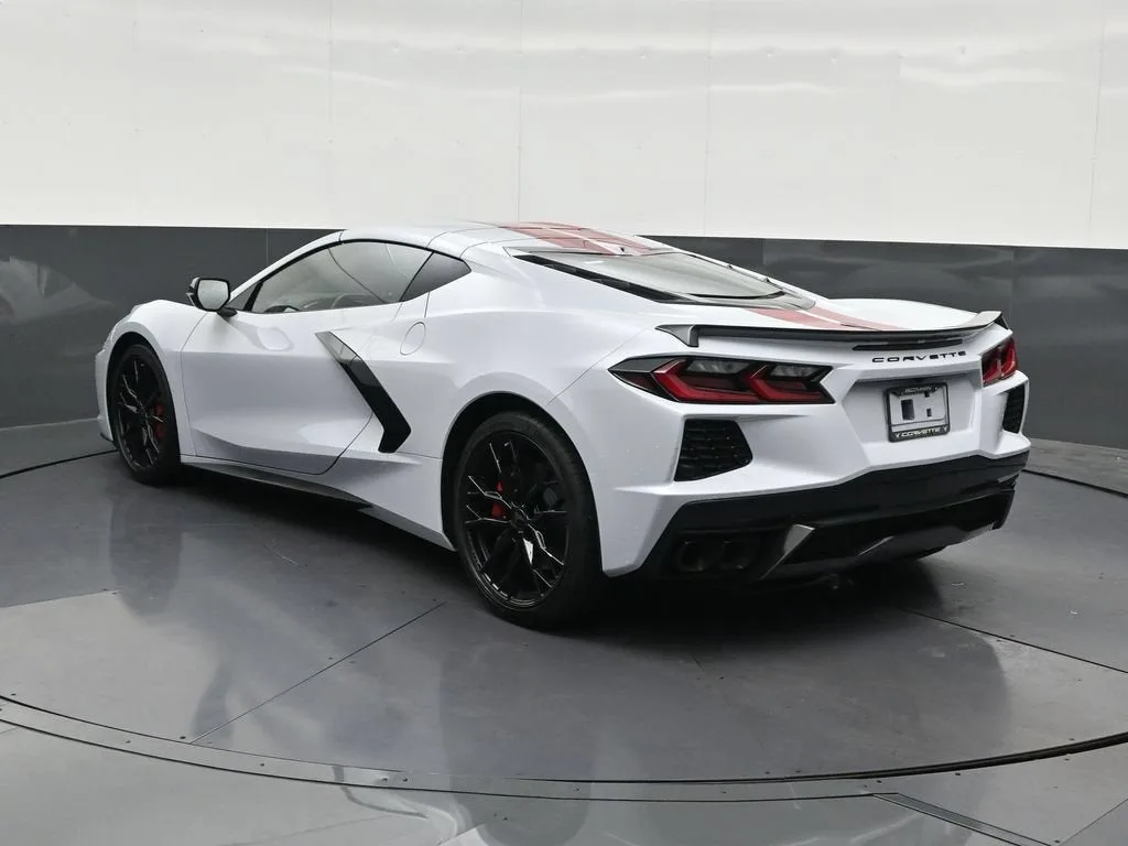 2024 Chevrolet Corvette Stingray 1LT photo 3
