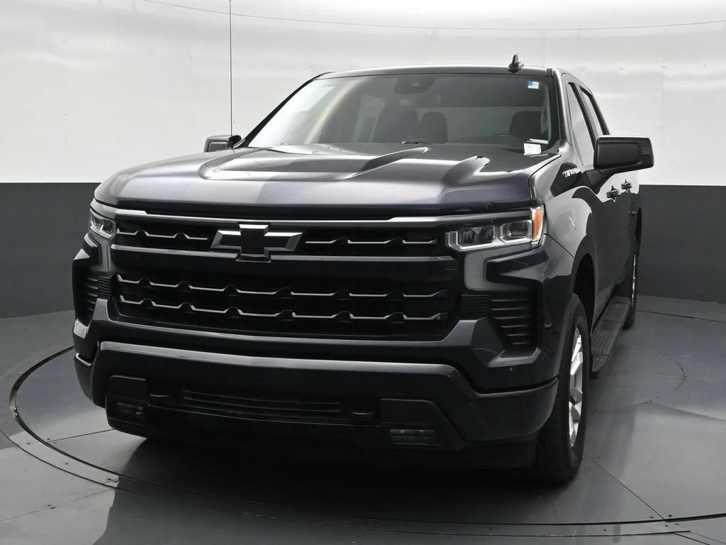 2024 Chevrolet Silverado 1500 RST photo 8