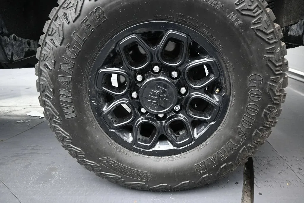 2024 Chevrolet Silverado 2500 HD ZR2 photo 10