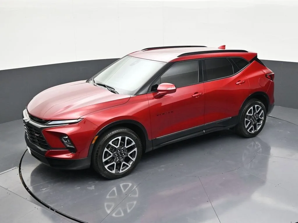 2025 Chevrolet Blazer RS photo 12
