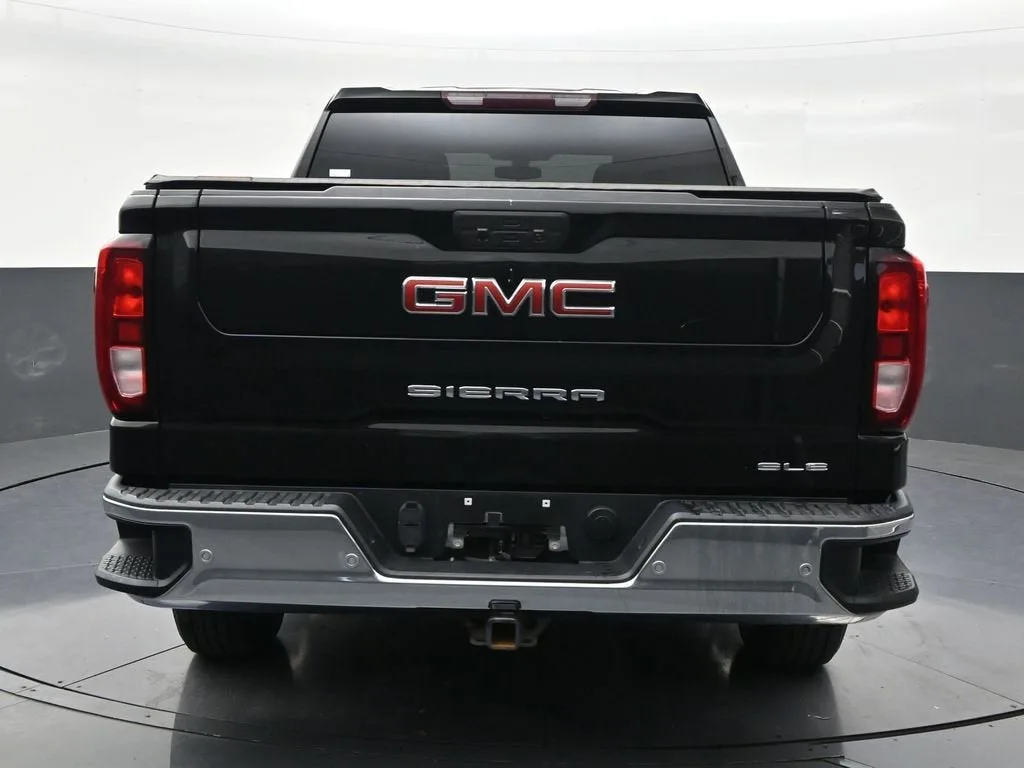 2022 GMC Sierra 1500 Limited SLE photo 4