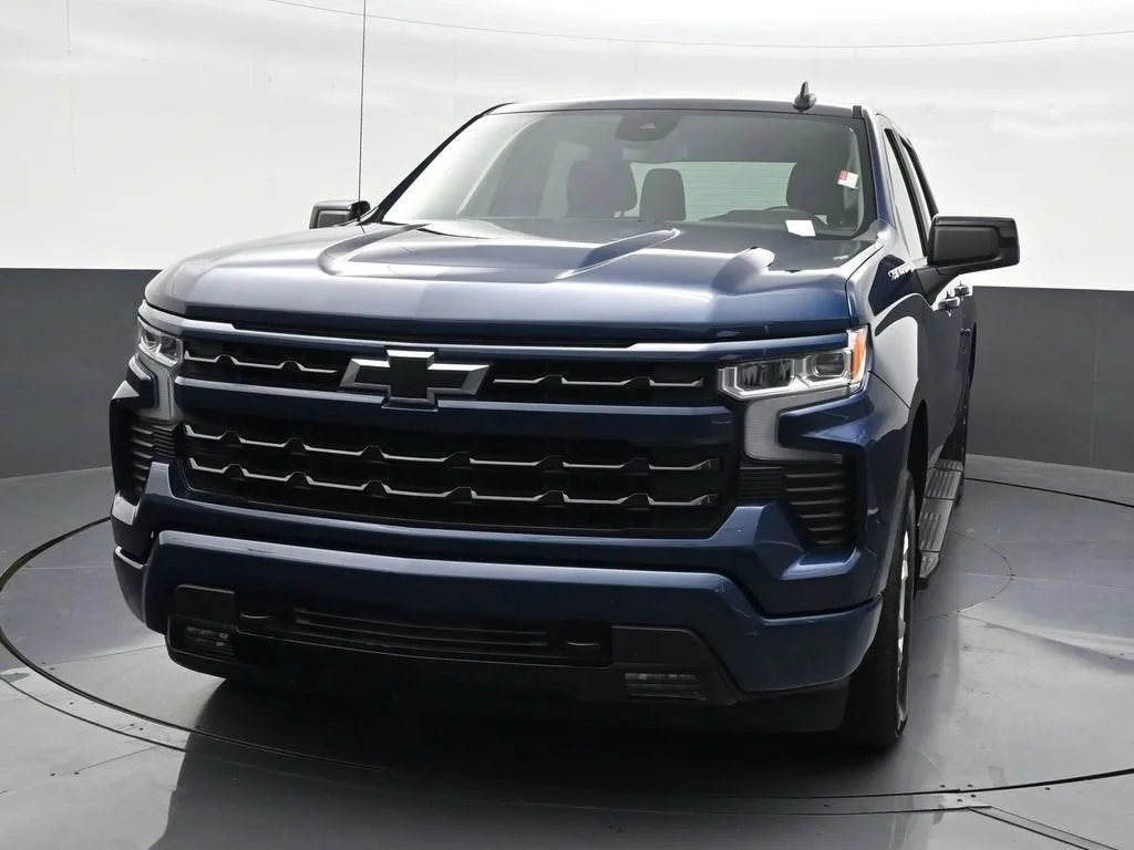 2023 Chevrolet Silverado 1500 RST photo 9