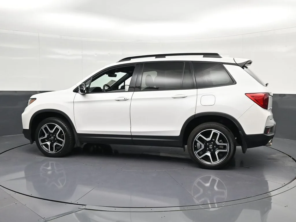 2023 Honda Passport Elite photo 8