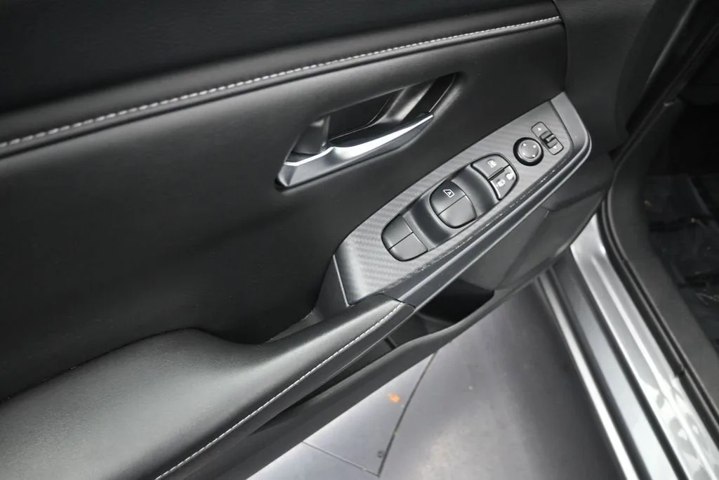2023 Nissan Sentra S Xtronic CVT photo 10