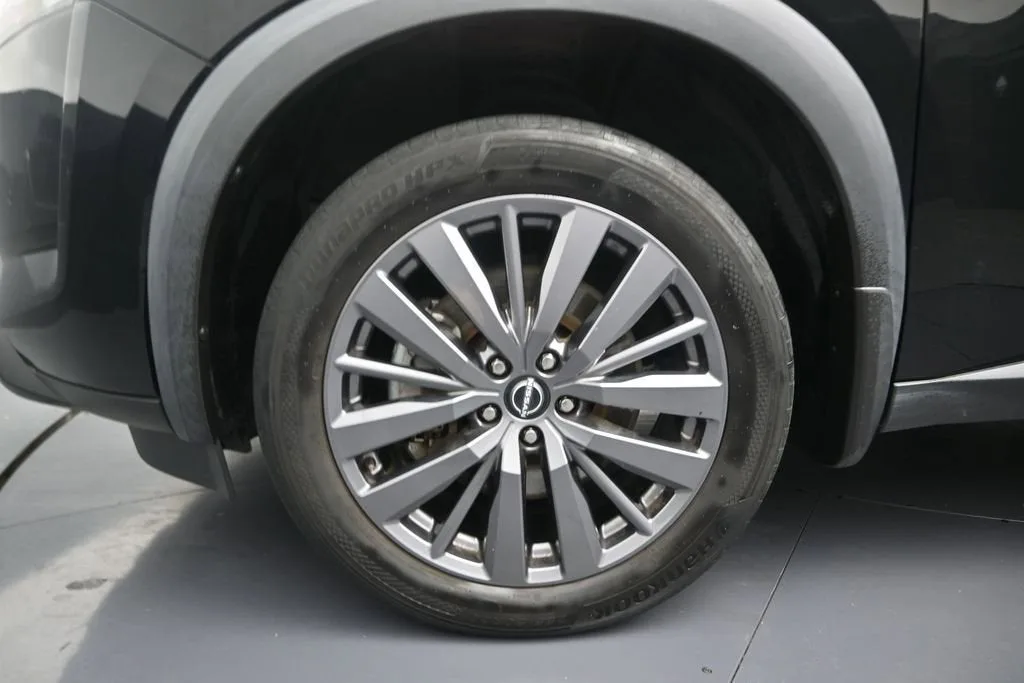 2022 Nissan Pathfinder SL 2WD photo 11