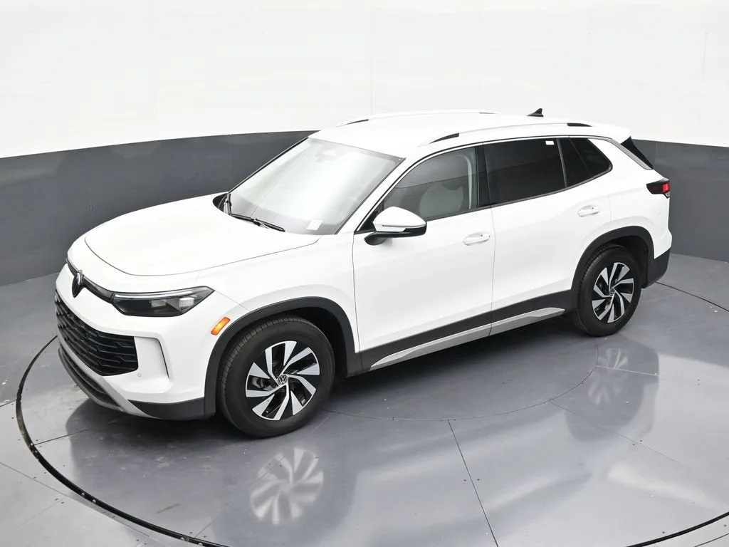 2026 Volkswagen Tiguan S photo 12