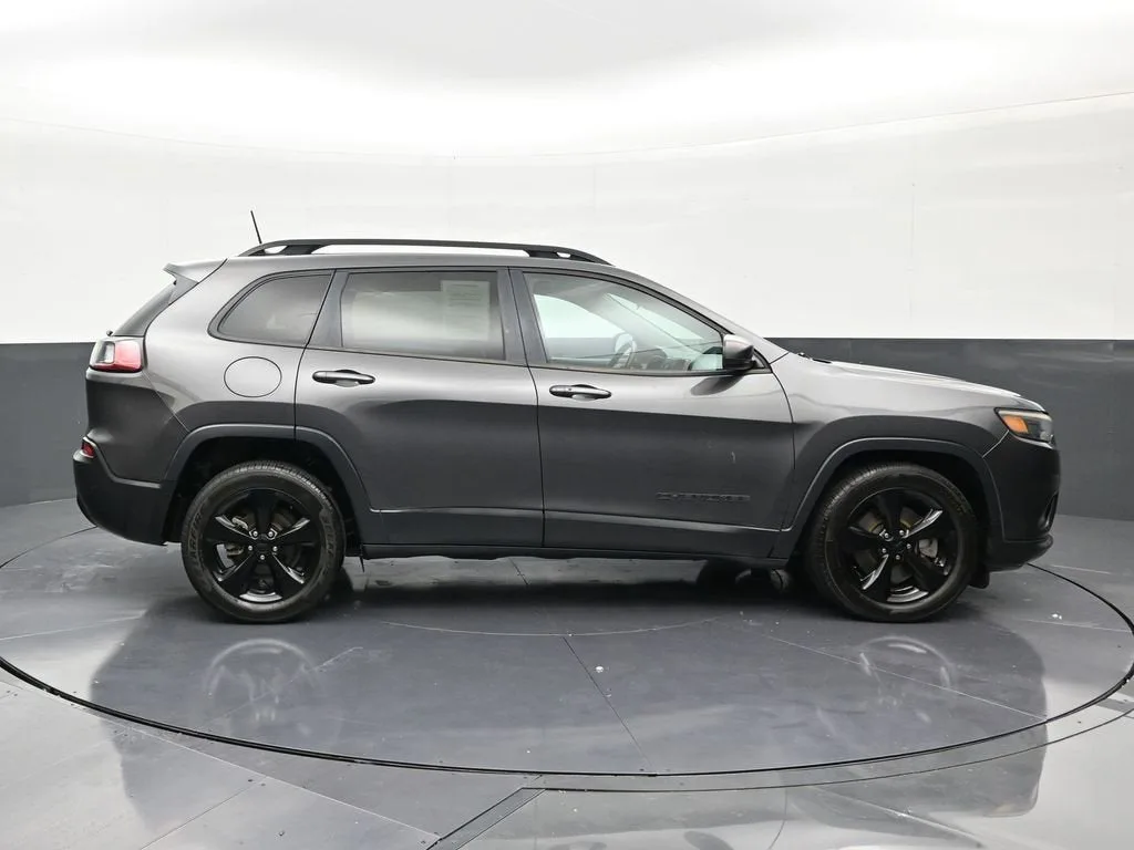 2019 Jeep Cherokee Altitude FWD photo 6