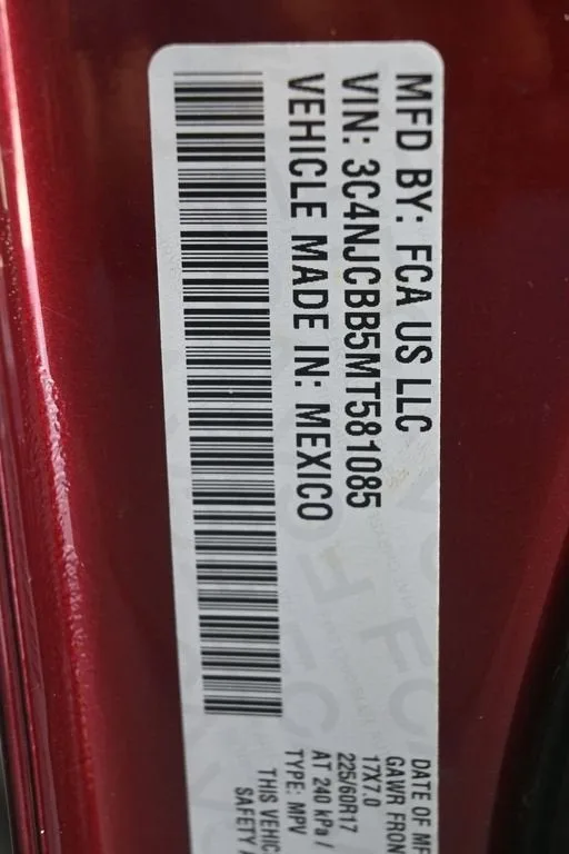 2021 Jeep Compass Latitude FWD photo 9