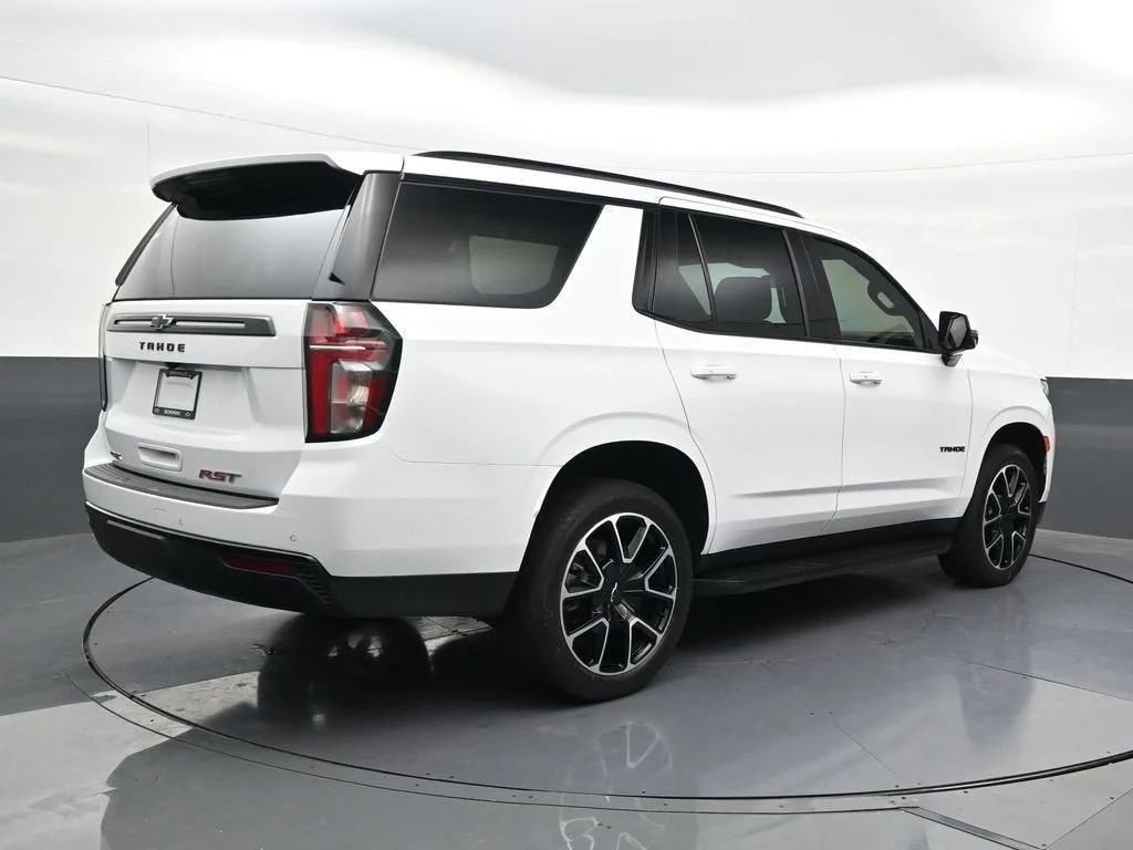 2024 Chevrolet Tahoe RST photo 5