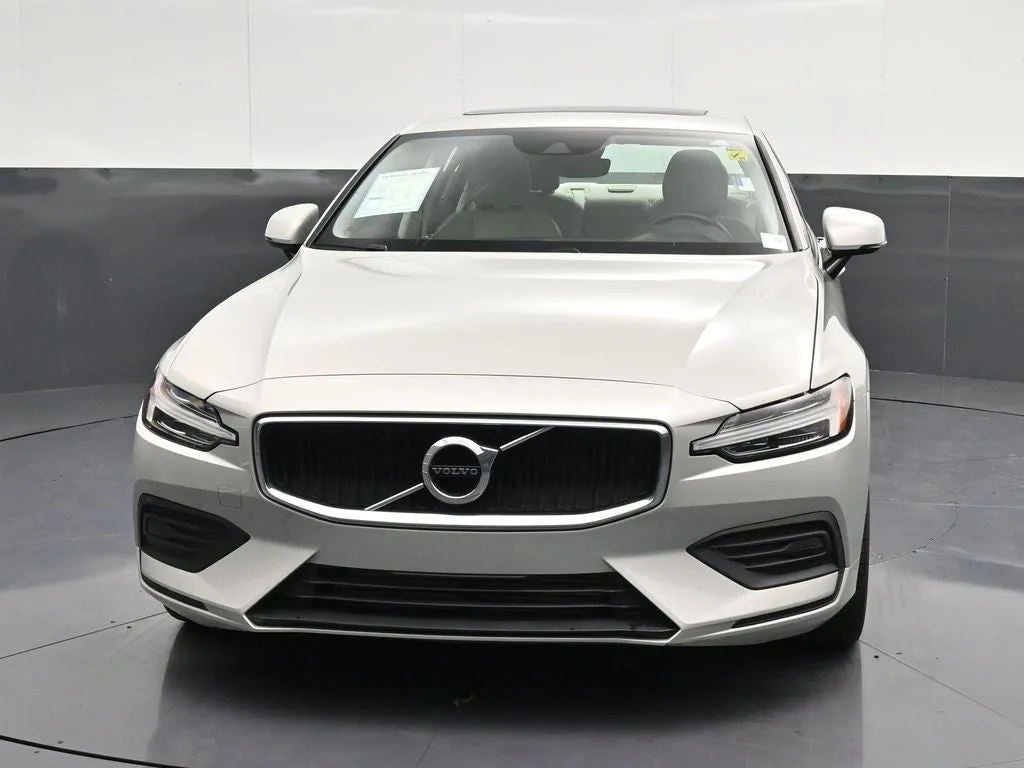 2020 Volvo S60 T5 Momentum photo 6