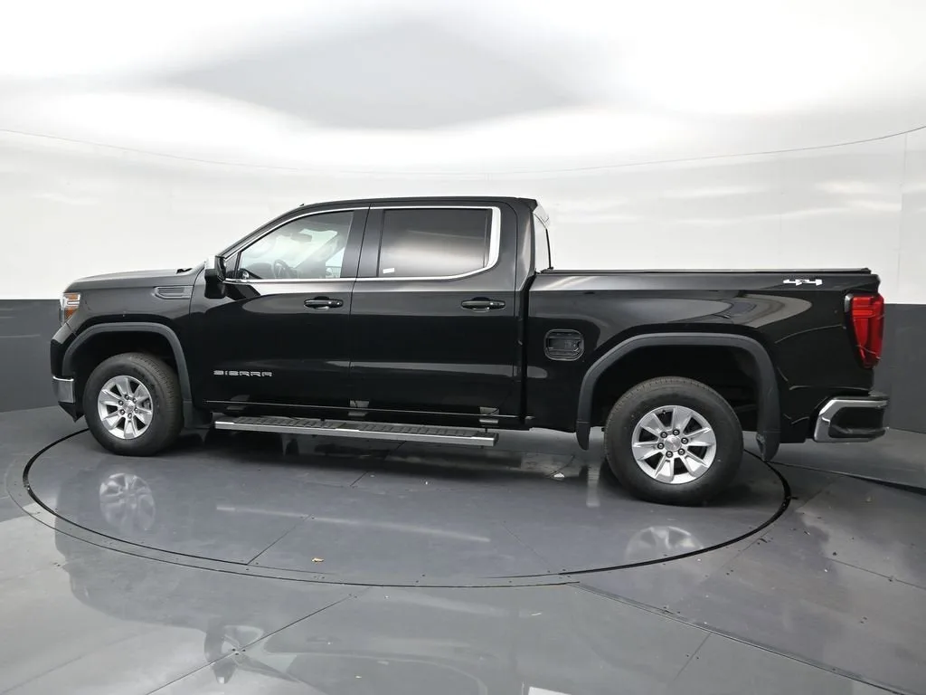 2022 GMC Sierra 1500 Limited SLE photo 2